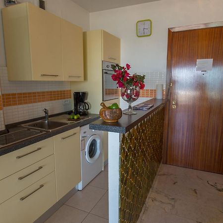 Studio Moderne Avec Terrasse Proche Plages Et Centre, Wifi Gratuit - Fr-1-196-216 ม็องตง ภายนอก รูปภาพ