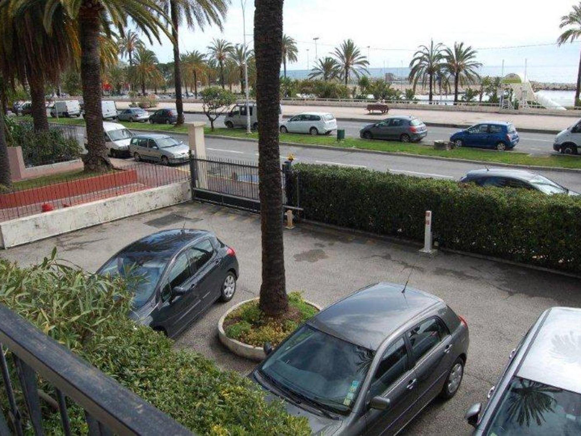 Studio Moderne Avec Terrasse Proche Plages Et Centre, Wifi Gratuit - Fr-1-196-216 ม็องตง ภายนอก รูปภาพ
